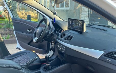 Renault Megane III, 2011 год, 690 000 рублей, 5 фотография
