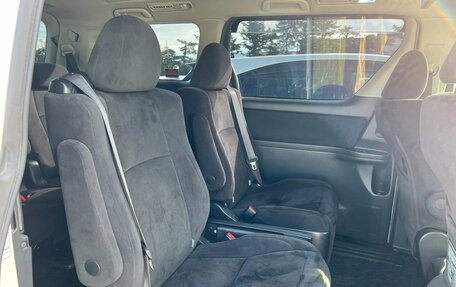 Toyota Vellfire I, 2009 год, 2 350 000 рублей, 2 фотография