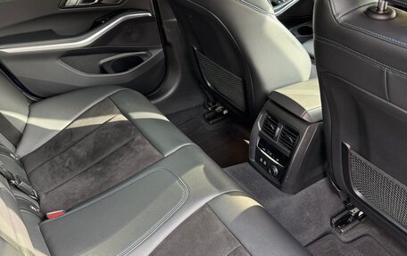 BMW 3 серия, 2019 год, 4 400 000 рублей, 13 фотография