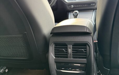 BMW 3 серия, 2019 год, 4 400 000 рублей, 14 фотография