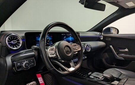 Mercedes-Benz CLA, 2019 год, 3 050 000 рублей, 16 фотография