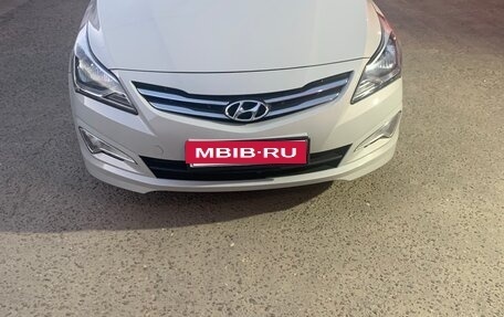 Hyundai Solaris II рестайлинг, 2015 год, 1 285 000 рублей, 3 фотография