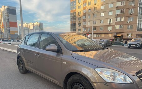 KIA cee'd I рестайлинг, 2009 год, 639 000 рублей, 2 фотография