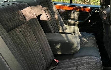 Mercedes-Benz W124, 1992 год, 1 250 000 рублей, 14 фотография