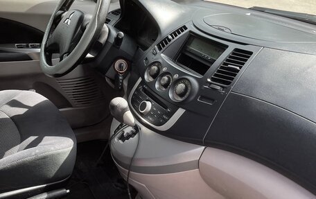 Mitsubishi Grandis, 2007 год, 1 150 000 рублей, 11 фотография