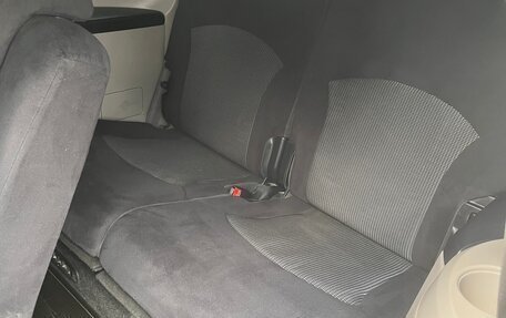 Mitsubishi Grandis, 2007 год, 1 150 000 рублей, 18 фотография