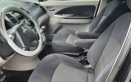 Mitsubishi Grandis, 2007 год, 1 150 000 рублей, 20 фотография