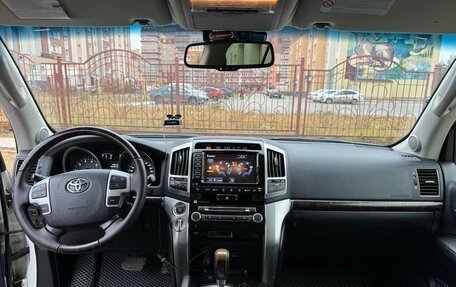 Toyota Land Cruiser 200, 2012 год, 3 000 000 рублей, 16 фотография