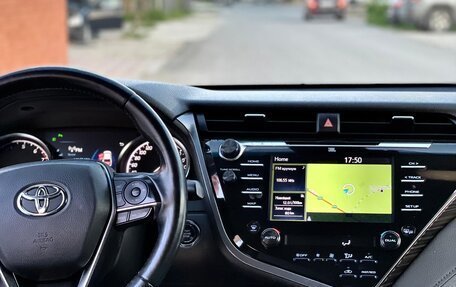 Toyota Camry, 2018 год, 2 500 000 рублей, 6 фотография