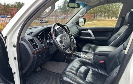 Toyota Land Cruiser 200, 2012 год, 3 000 000 рублей, 8 фотография