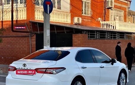 Toyota Camry, 2018 год, 2 500 000 рублей, 3 фотография