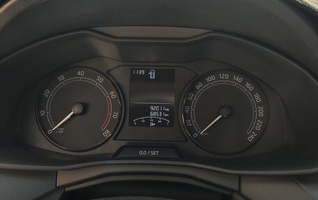 Skoda Rapid II, 2021 год, 1 700 000 рублей, 12 фотография