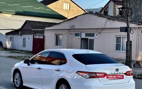 Toyota Camry, 2018 год, 2 500 000 рублей, 9 фотография