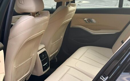 BMW 3 серия, 2020 год, 2 500 000 рублей, 4 фотография