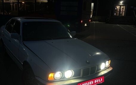 BMW 5 серия, 1990 год, 300 000 рублей, 3 фотография