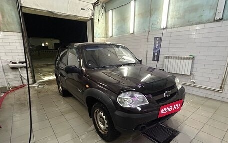 Chevrolet Niva I рестайлинг, 2009 год, 350 000 рублей, 4 фотография