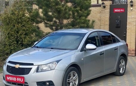 Chevrolet Cruze II, 2012 год, 700 000 рублей, 1 фотография