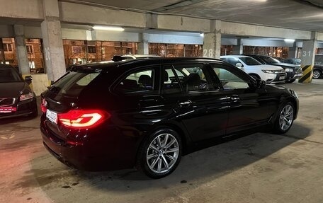 BMW 5 серия, 2018 год, 3 050 000 рублей, 2 фотография