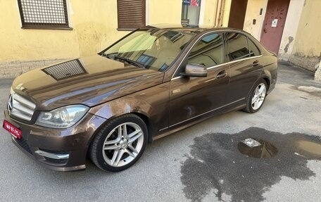 Mercedes-Benz C-Класс, 2013 год, 1 500 000 рублей, 1 фотография