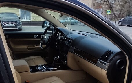 Volkswagen Touareg III, 2010 год, 1 499 999 рублей, 16 фотография