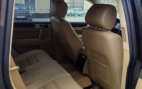 Volkswagen Touareg III, 2010 год, 1 499 999 рублей, 17 фотография