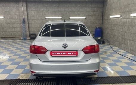 Volkswagen Jetta VI, 2012 год, 950 000 рублей, 4 фотография