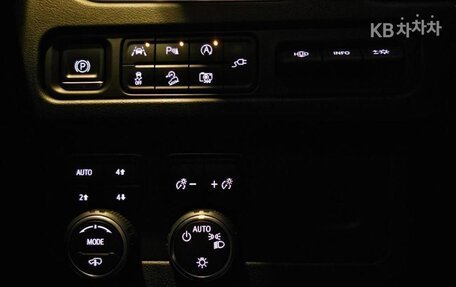 Chevrolet Tahoe IV, 2022 год, 7 790 000 рублей, 13 фотография