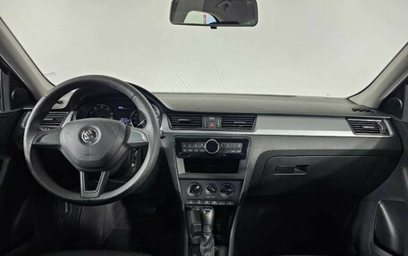 Skoda Rapid I, 2017 год, 1 200 000 рублей, 7 фотография