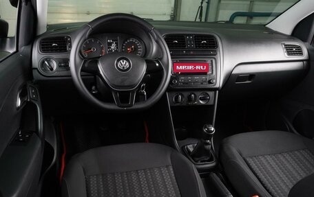 Volkswagen Polo VI (EU Market), 2015 год, 989 000 рублей, 6 фотография