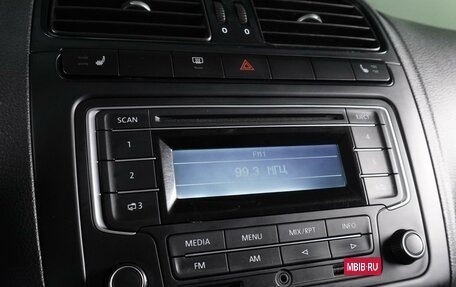 Volkswagen Polo VI (EU Market), 2015 год, 989 000 рублей, 13 фотография