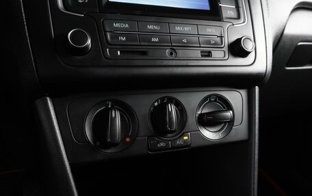 Volkswagen Polo VI (EU Market), 2015 год, 989 000 рублей, 12 фотография