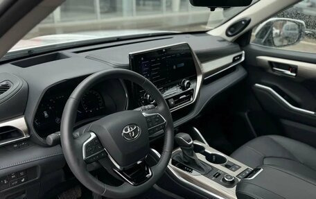 Toyota Highlander, 2025 год, 6 600 000 рублей, 13 фотография