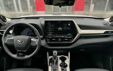 Toyota Highlander, 2025 год, 6 600 000 рублей, 14 фотография
