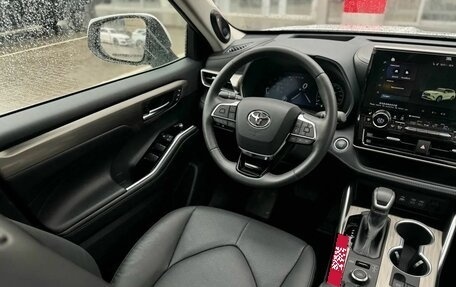 Toyota Highlander, 2025 год, 6 600 000 рублей, 20 фотография
