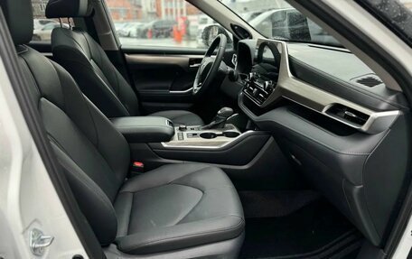 Toyota Highlander, 2025 год, 6 600 000 рублей, 29 фотография