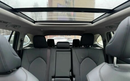 Toyota Highlander, 2025 год, 6 600 000 рублей, 30 фотография