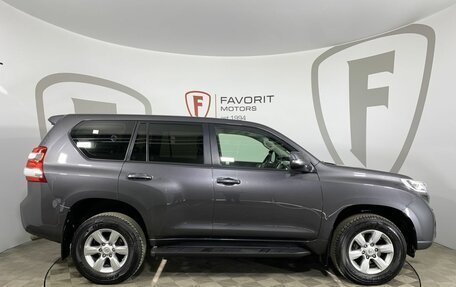 Toyota Land Cruiser Prado 150 рестайлинг 2, 2015 год, 3 853 694 рублей, 4 фотография