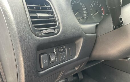 Mitsubishi Carisma I, 2003 год, 210 000 рублей, 9 фотография