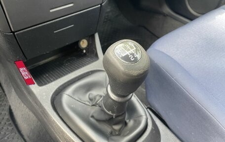 Mitsubishi Carisma I, 2003 год, 210 000 рублей, 13 фотография