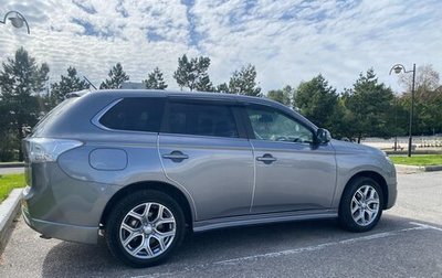 Mitsubishi Outlander III рестайлинг 3, 2014 год, 1 820 000 рублей, 1 фотография