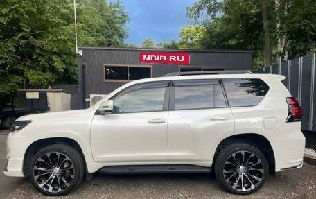 Toyota Land Cruiser Prado 150 рестайлинг 2, 2022 год, 3 586 000 рублей, 7 фотография