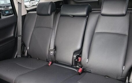 Toyota Land Cruiser Prado 150 рестайлинг 2, 2022 год, 3 586 000 рублей, 13 фотография
