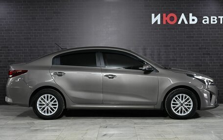 KIA Rio IV, 2021 год, 1 935 000 рублей, 8 фотография
