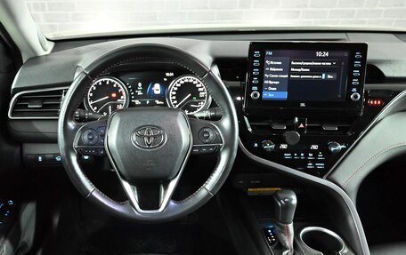 Toyota Camry, 2021 год, 3 690 000 рублей, 13 фотография