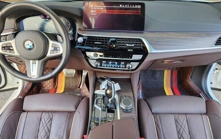 BMW 5 серия, 2021 год, 3 940 077 рублей, 6 фотография