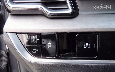 KIA Sportage IV рестайлинг, 2021 год, 2 415 000 рублей, 12 фотография