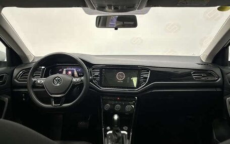 Volkswagen T-Roc I, 2022 год, 1 638 000 рублей, 7 фотография