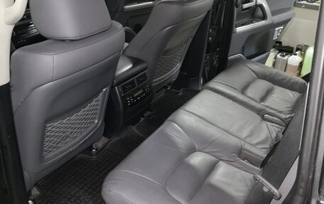 Toyota Land Cruiser 200, 2009 год, 2 430 000 рублей, 7 фотография