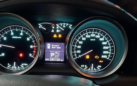 Toyota Land Cruiser 200, 2009 год, 2 430 000 рублей, 8 фотография