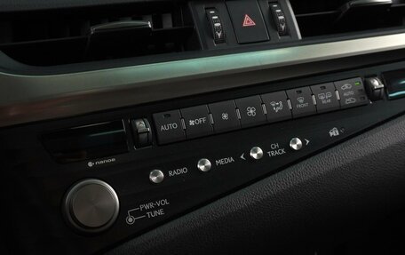 Lexus ES VII, 2020 год, 4 400 000 рублей, 15 фотография